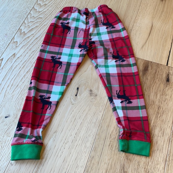 ❤️ Toddler Holiday PJs - Picture 7 of 7